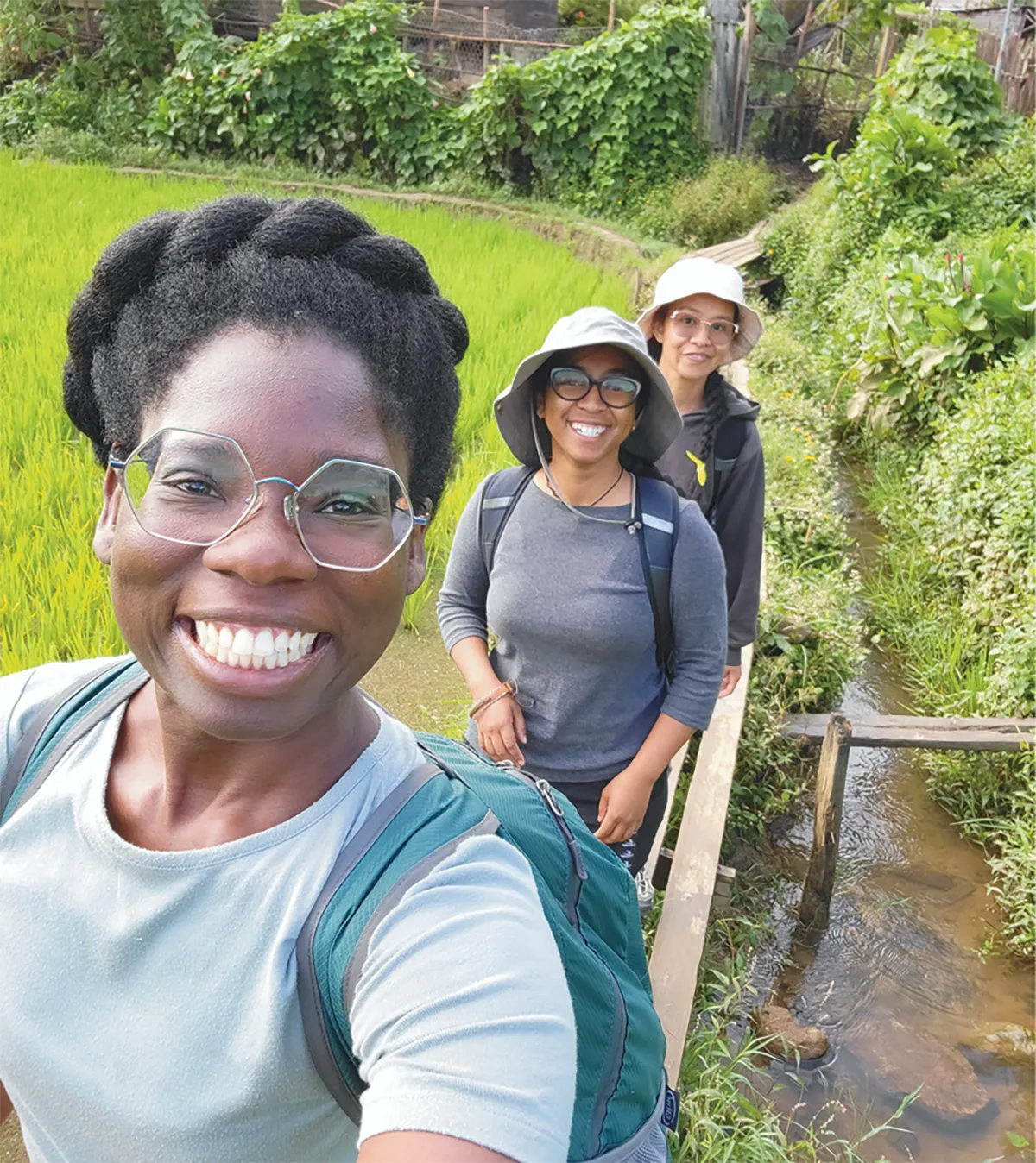 Anecia Gentles, Stèphie Raveloson, and Sidonie Rakotoarisoa heading out on their first day of field work for the project.